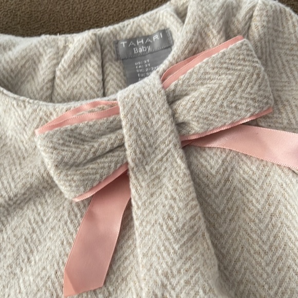 Tahari Baby Size 3T Dress Peach and Beige Color Bow (TD) - Picture 2 of 6